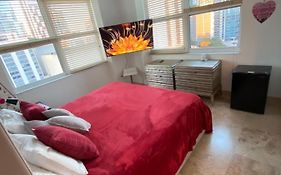 Comfortable Room In The Brickell City Center Area